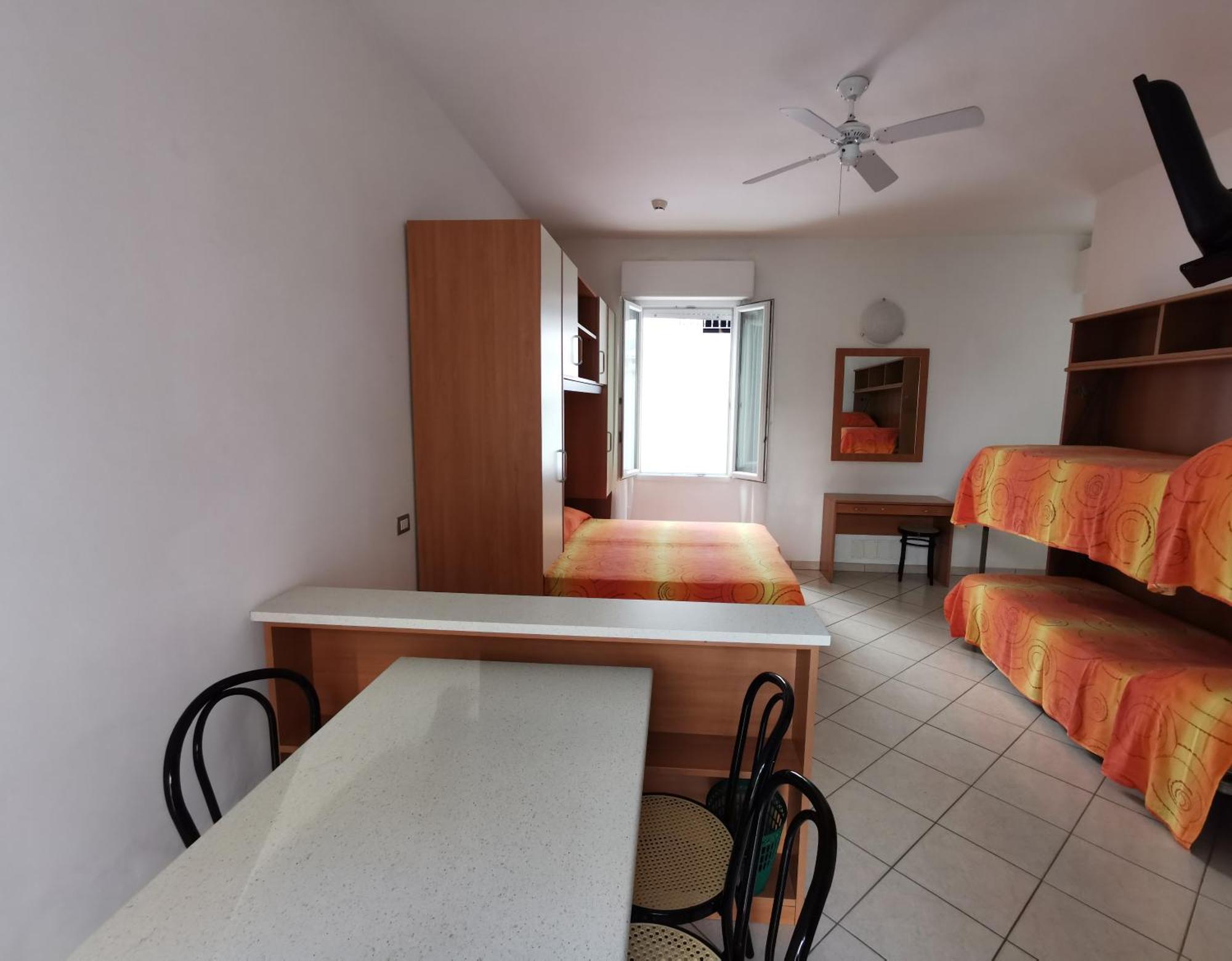 B&B Residence Sorriso Cattolica Bagian luar foto
