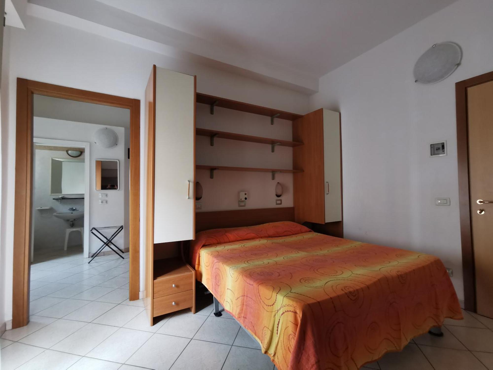 B&B Residence Sorriso Cattolica Bagian luar foto